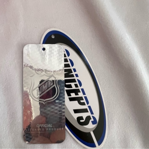 🏒🥅🆕NWT MINNESOTA WILD Long sleeve tshirt women's XL - Picture 4 of 4